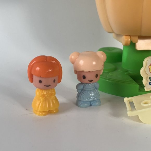 Lucie Village Rainbow Flower Shop Takara Koedachan 1981 Vintage Jimson Toys RARE - Picture 2 of 9